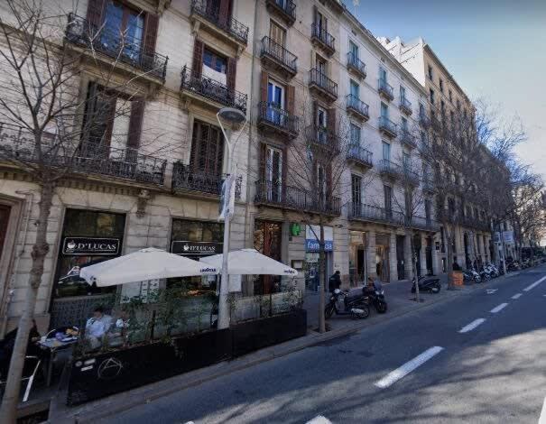 Pau Claris - Design Next To Paseo De Gracia